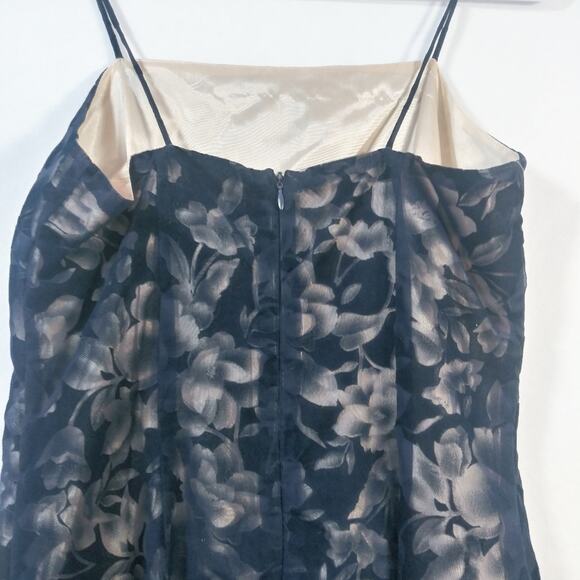 Alyn Paige Vintage Blue Dress Velour Floral Pattern Size 7/8 - Picture 6 of 9